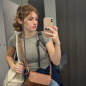 Meet your Posher, Sienna